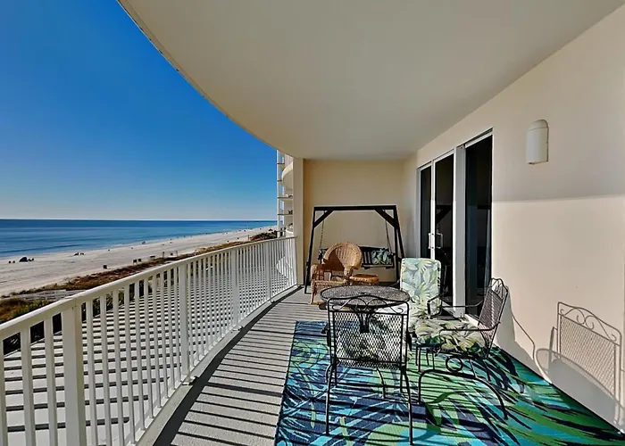 Twin Palms 405